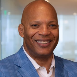 Accomplished Chief Growth Officer to Accelerate Global Sales for Chief Outsiders Healthcare Clients