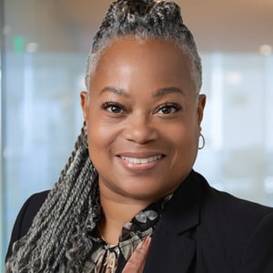 Lesleigh Irish-Underwood Headshot