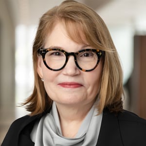 Molly Spatara Headshot